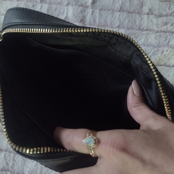 NWOT Michael Kors Black Jet Set Large Saffiano Leather Crossbody Bag w/Gold - Picture 6 of 12